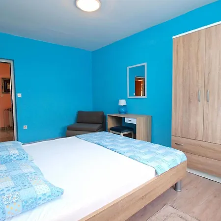 Apartment Fuer 6 Personen Ca 65 Qm In Fazana, Istrien Istrische Riviera *